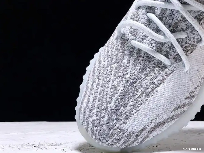 Yeezy B37571 Boost V2 Tint Blue Adidas 350 0520